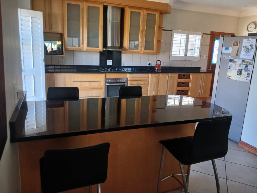 4 Bedroom Property for Sale in Kosmos North West